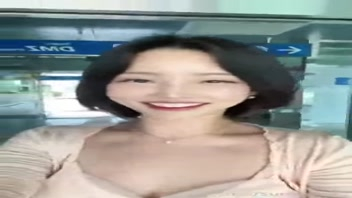 sunwall95 คลิปโป๊ไม่มีโฆษณา สาวเกาหลีเหงาหีเดินตะล่อนหาคนทำให้จุดชุดยอด เจอคนแปลกชายเร่ร่อนก็เลยลองชวนไปเย็ด เอากันในเต็นท์ข้างทางแถมยังใจดีเบิร์นหีให้อีก